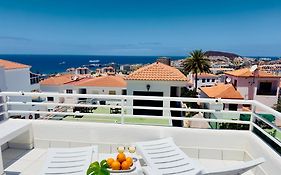 Tranquil Hillside With Oceanview And Pool